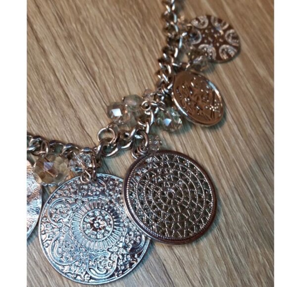 Silver tone textured hammered disc and coin like mix statement chain necklace - Picture 5 of 6